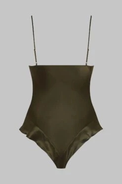 Maison Close Body String En Soie Et Dentelle - Rendez-vous Kaki 10 Maison Close Body String En Soie Et Dentelle - Rendez-vous Kaki -Maison Close Magasin body string rendez vous kaki 6