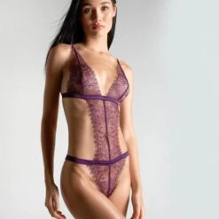Maison Close Body String - Villa Satine - Violet