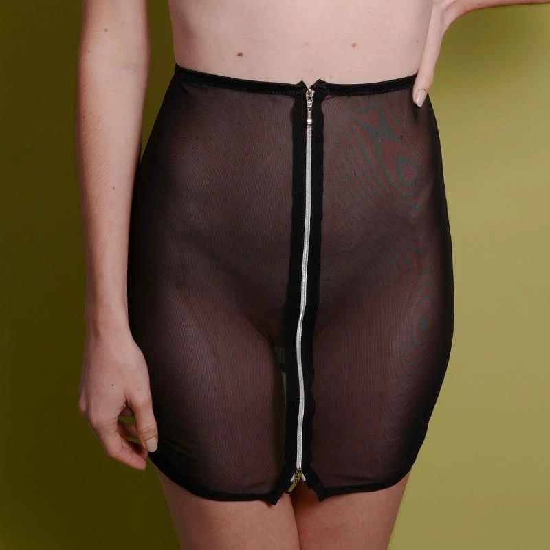 Jupe Courte Ouvrable En Résille 1 Jupe Courte Ouvrable En Résille