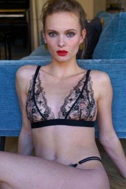 Soutien-gorge Triangle En Tulle Brodé - Après Minuit -Maison Close Magasin soutien gorge triangle apres minuit 11