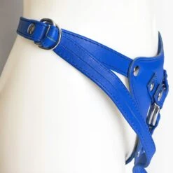 Harnais Pour Gode-ceinture Avec Attaches D-Ring - Cuir Souple Bleu -Maison Close Magasin strapon bleu ouvert doubleanneaux grosplananneaux