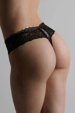 Maison Close String Tanga Ouvert - Le Petit Secret