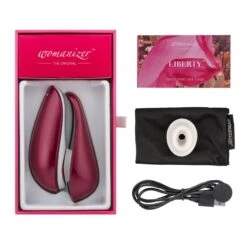 Womanizer Liberty - Rouge -Maison Close Magasin wmz liberty red packaging 4 png
